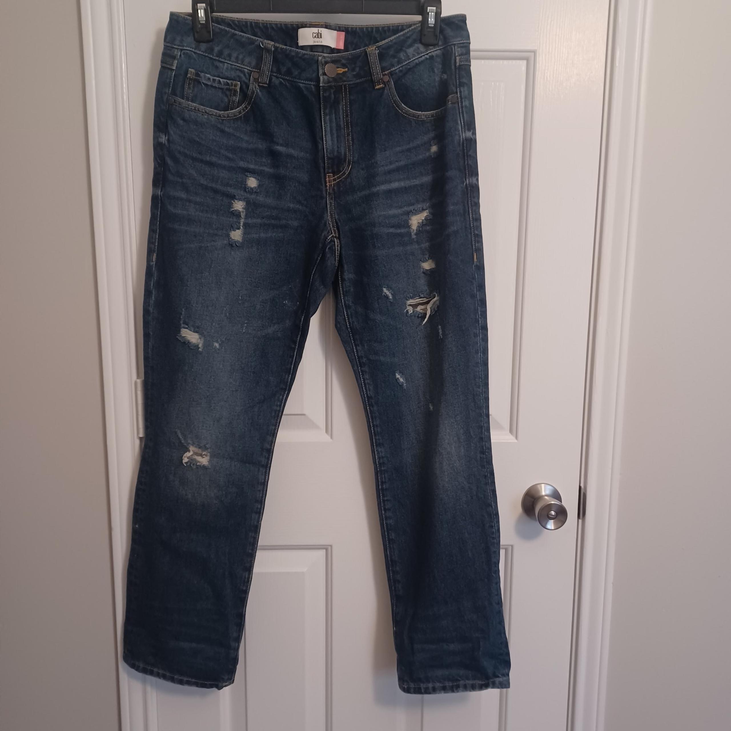 CAbi Scenic Route Boyfriend Distressed Front Jeans Sz 6
