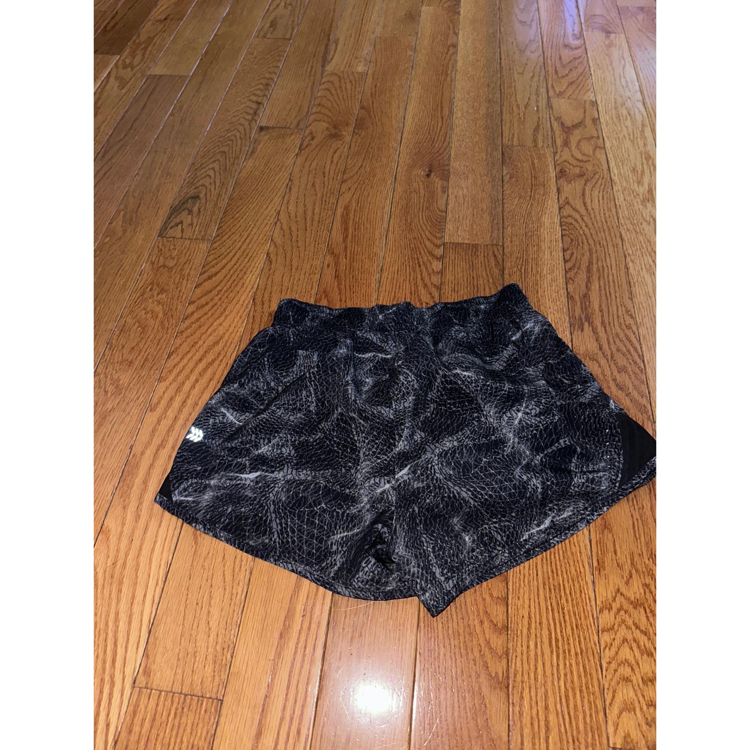 All in Motion Running Shorts Athletic Workout Gym Black Patterned Womens SS