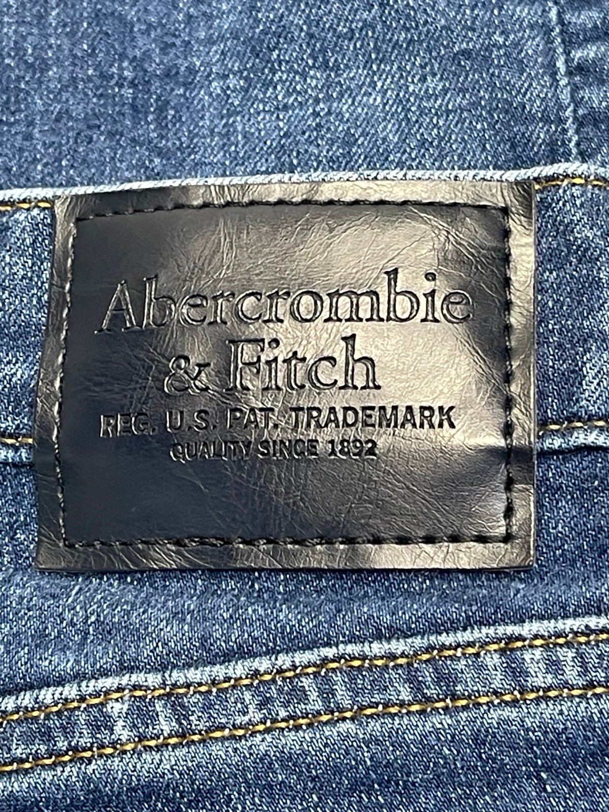 Abercrombie & Fitch mens super skinny stretch jean 30x30 distress dark wash blue
