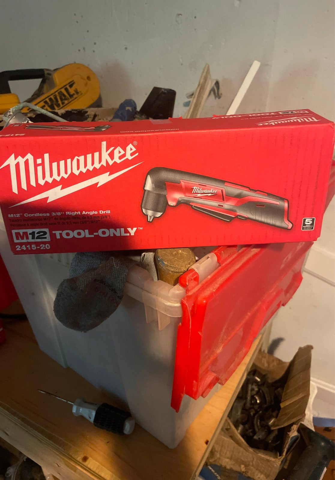 Milwaukee cordless 3/8 right angle drill