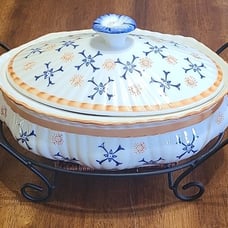 Temp-tations oven casserole serving dish with rack