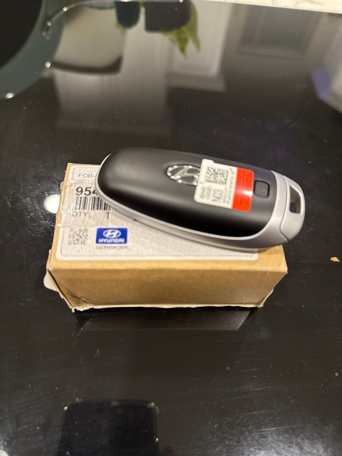 Brand New Hyundai OEM Keyfob and Insert