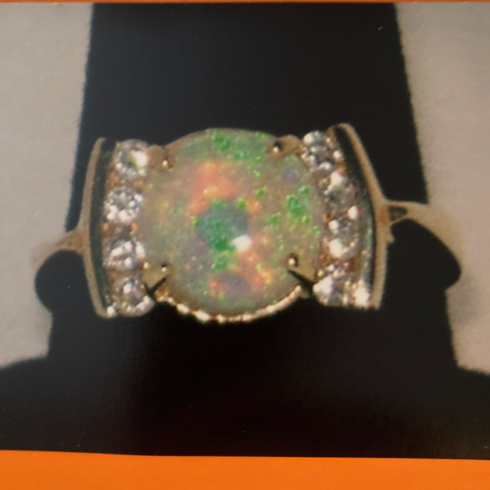 LADYS 14KT YG OPAL AND DIA FASHION RING