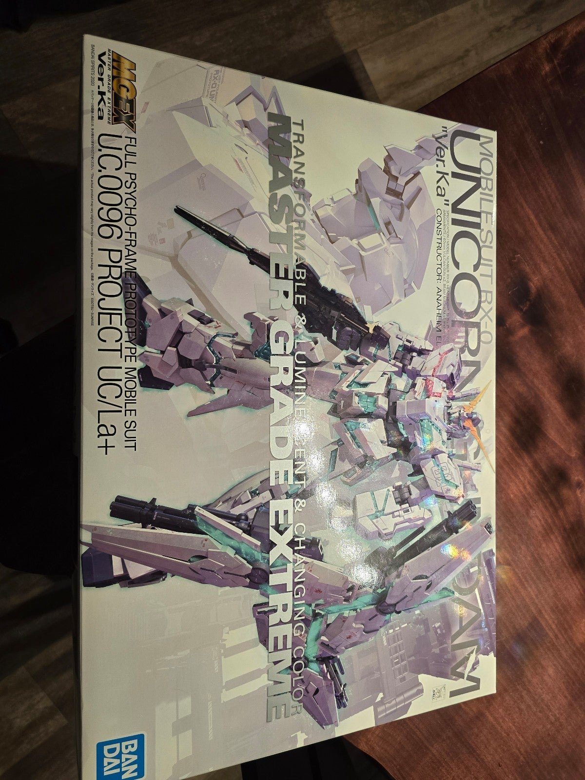 Bandai RX-0 Unicorn Gundam Ver.Ka Grade MGEX001 Model Kit