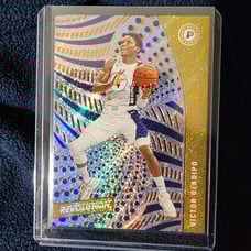 Victor oladipo gold revolution refractor panini nba basketball