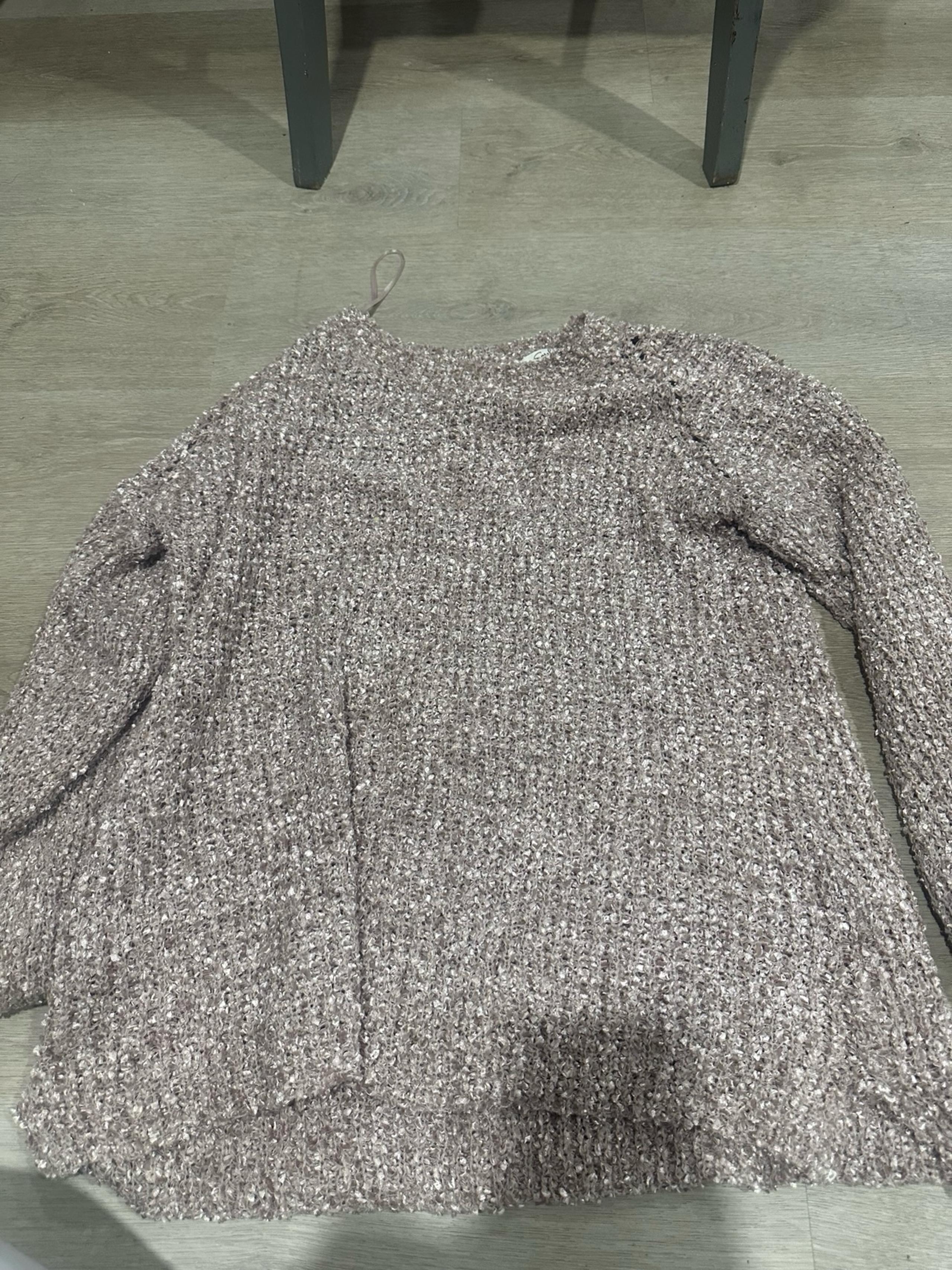 Women’s sweater