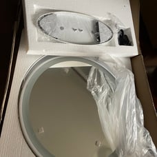 Smart makeup mirror with light
