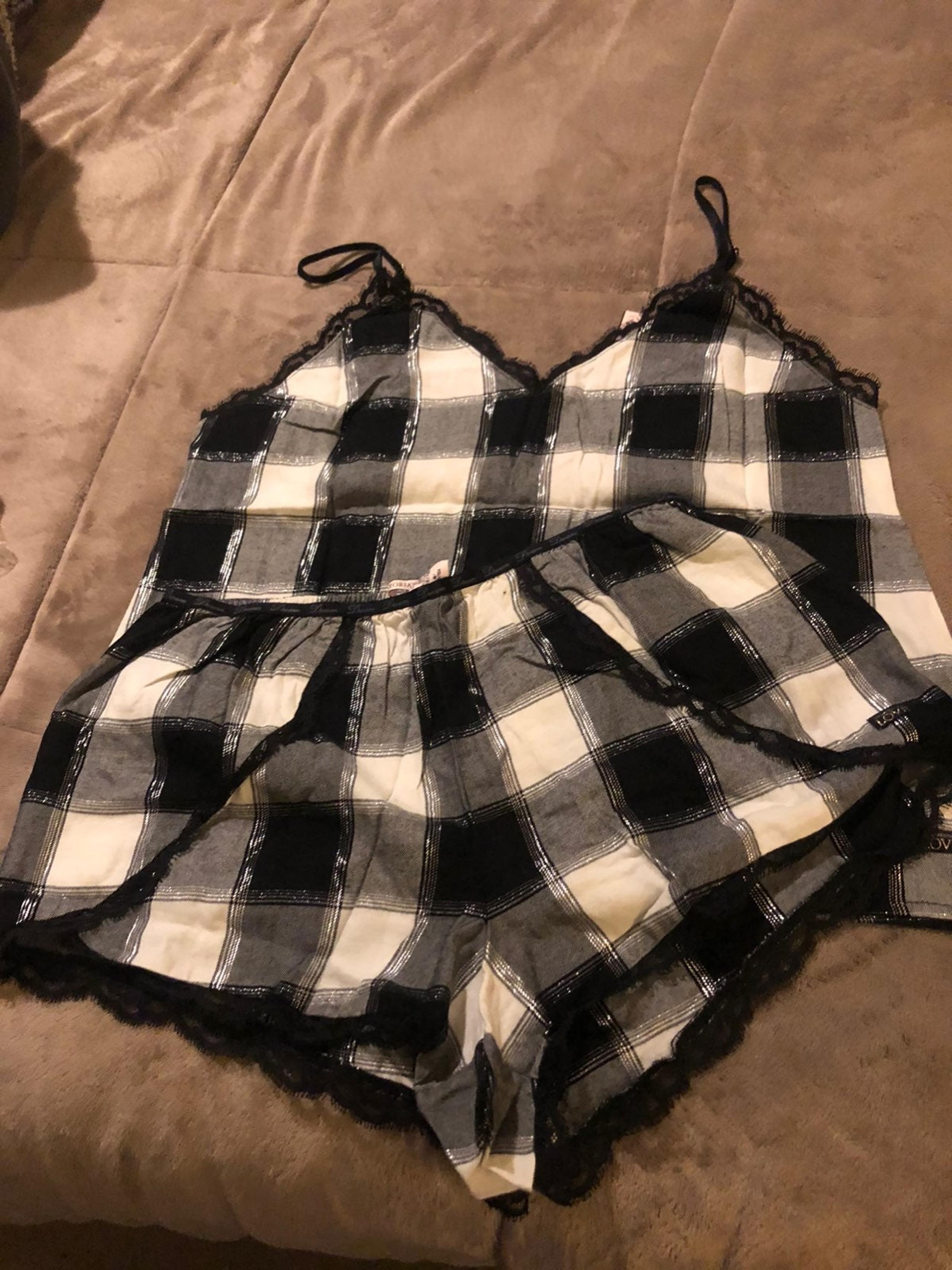 Victoria secret tank and short sleep