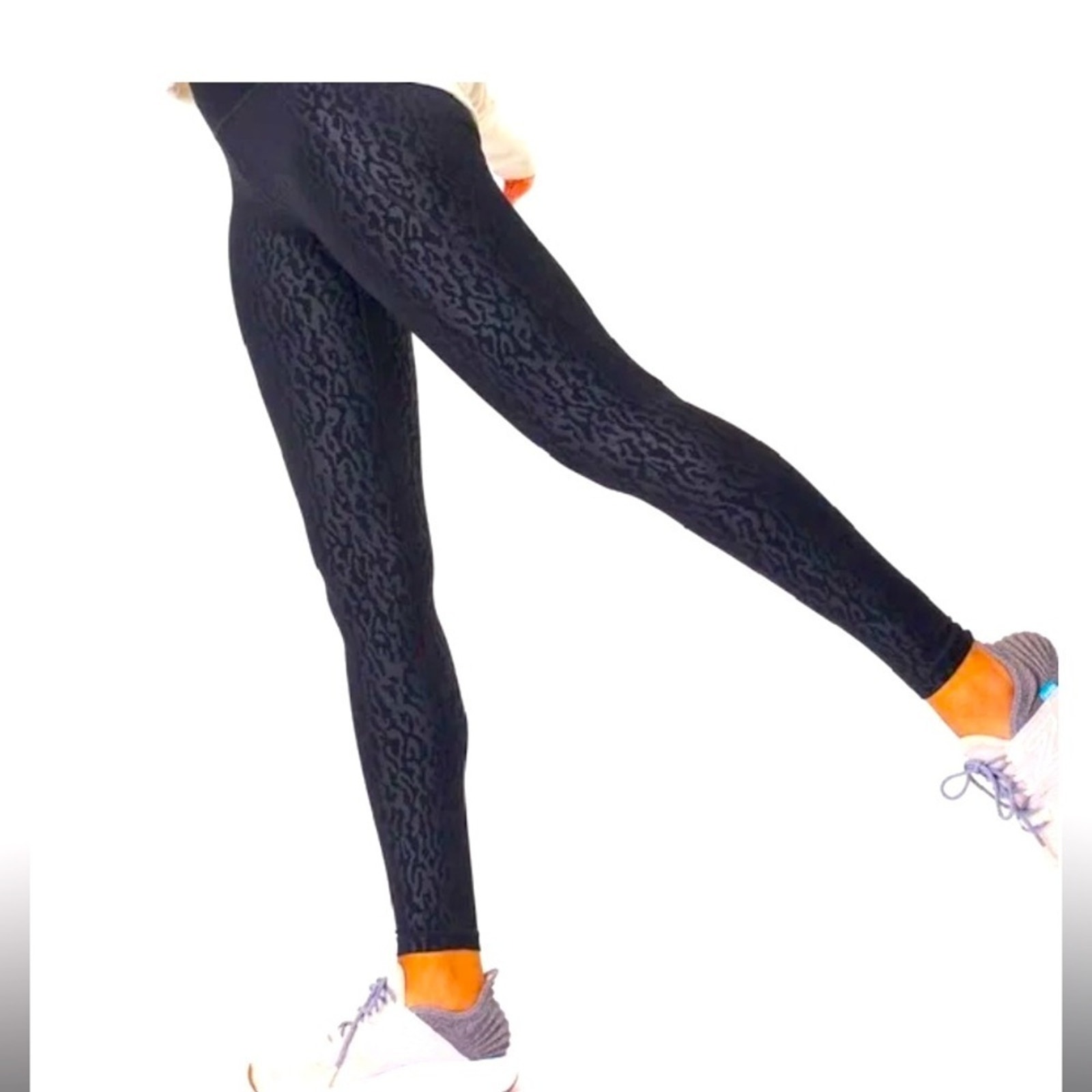 NWOT sweaty Betty leopard print all day navy leggings workout spring activewear