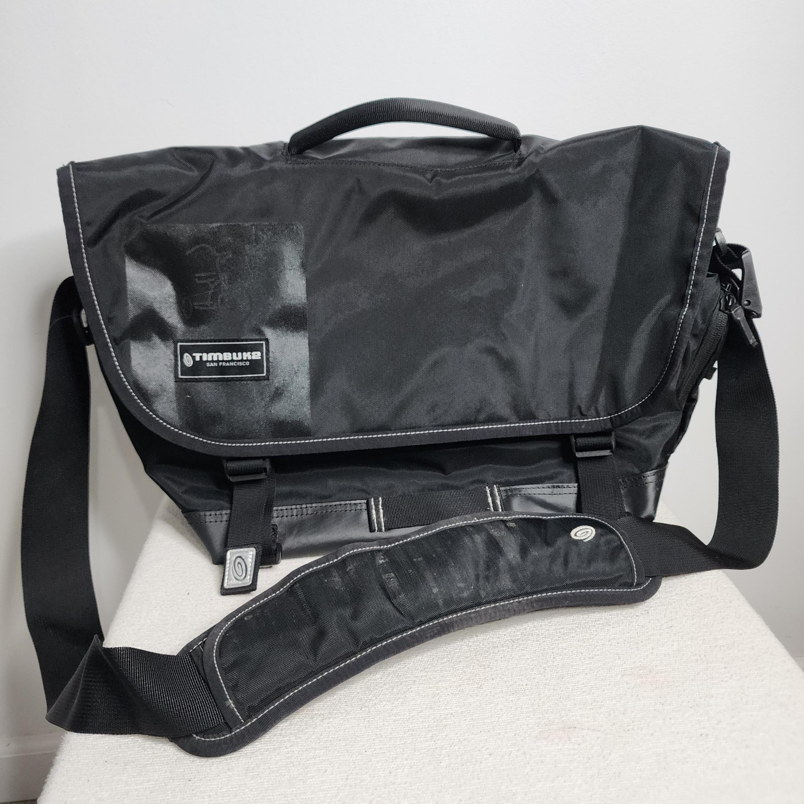 Timbuk2 stork diaper messenger bag black large * missing fold out changing pad *