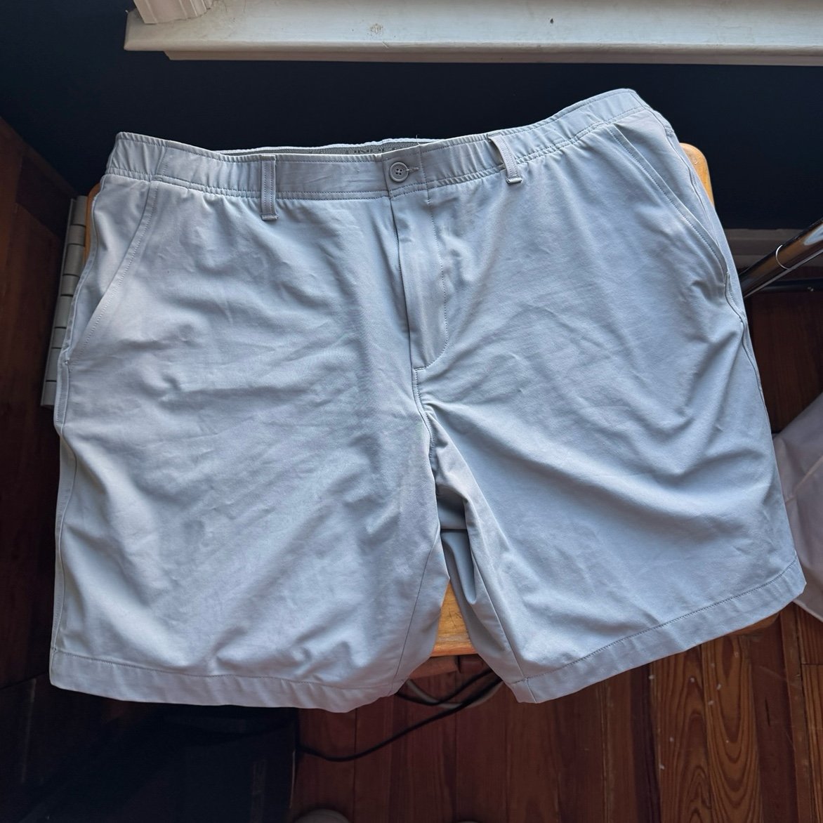 Men’s 44 Under Armour Grey Golf Shorts