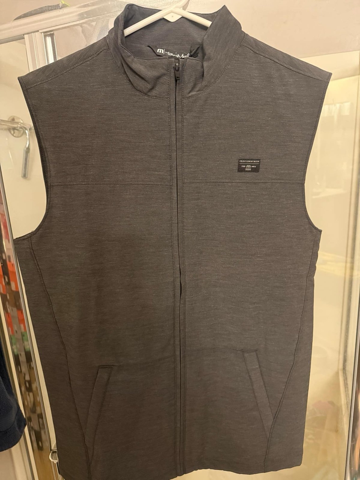 Travis Mathew Vest medium