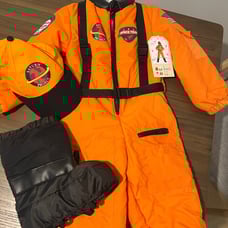 I want to be astronaut costume