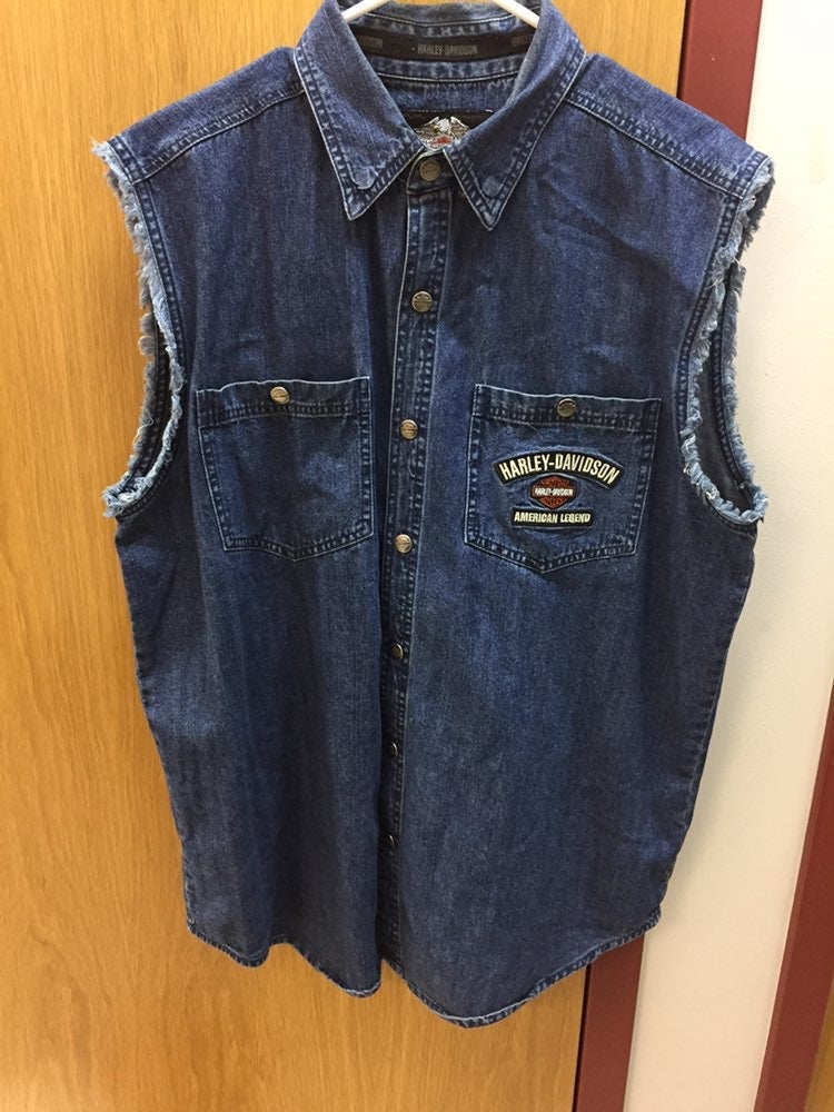 Harley-Davidson shirt