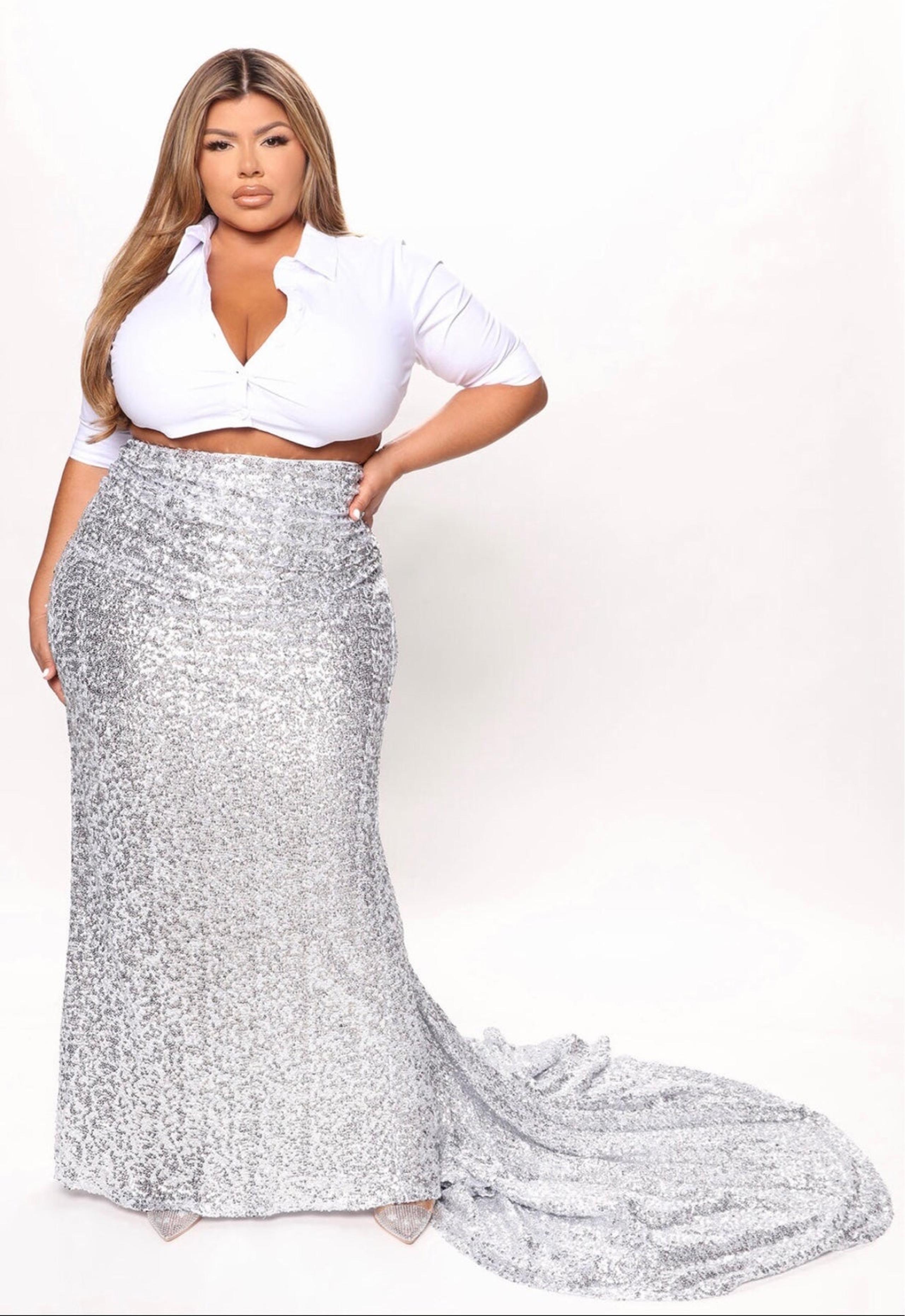Plus size white button down feather crop top 3x