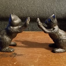 New Cat Decorative Bookends, Unique Book Ends to Hold Books Heavy Duty