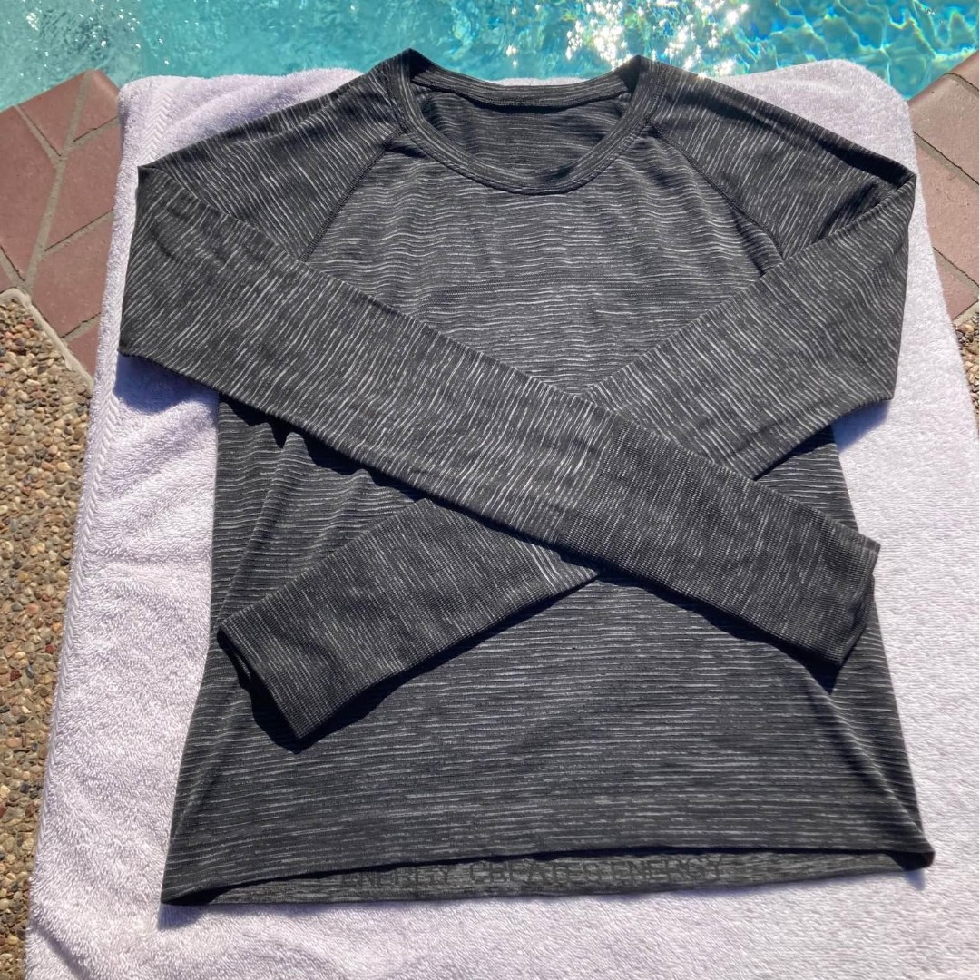lululemon swiftly Tech long sleeve shirt grey size 8 EUC