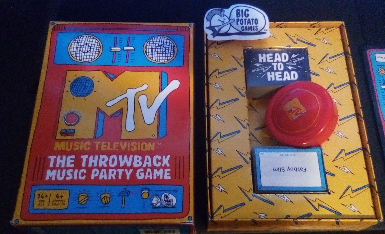 M-TV Throwback party music game plus mini M-TV VMA Spaceman Award Vintage 1999