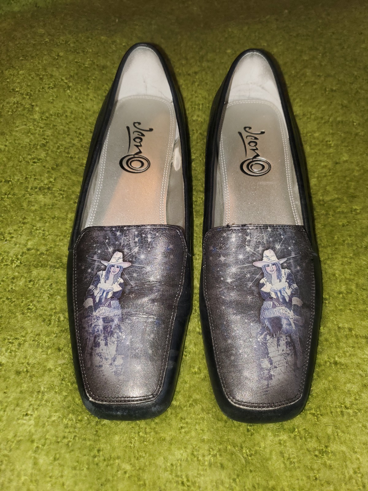 Jeon Womens Wearable Art Shoes Art Deco Print Design Size 8 1/2.