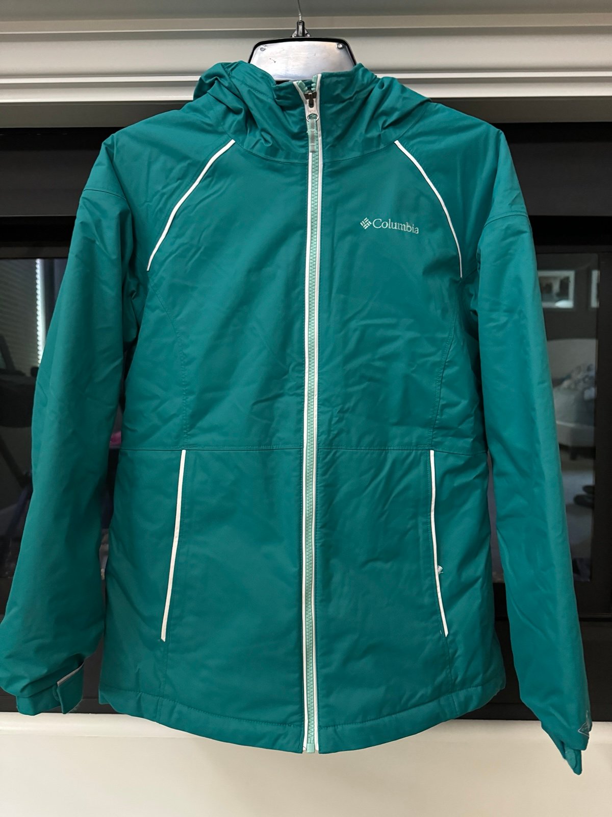 Columbia Omni Tech Ski/Snow Jacket Girls Large (14/16)