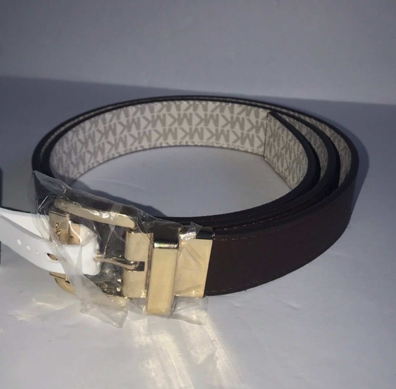 Michael Kors Twist Reversible Women Belt Brown & Vanilla MK Signature.Size Large