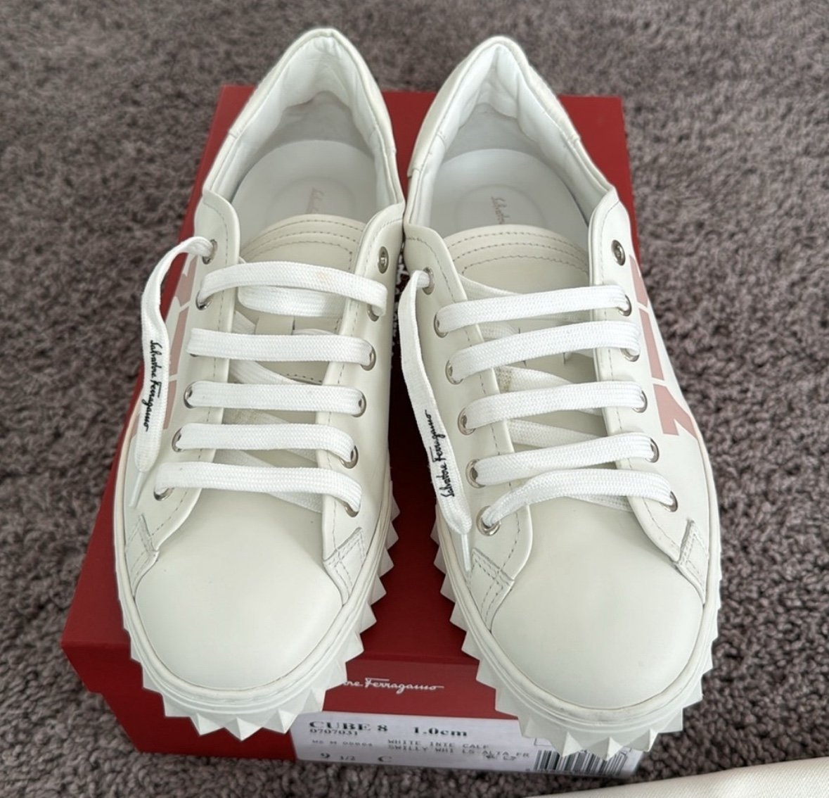 【送料&関税込】Ferragamo Pink Leather Sneakers Women's Sneakers and Slip On | Ferragamo US