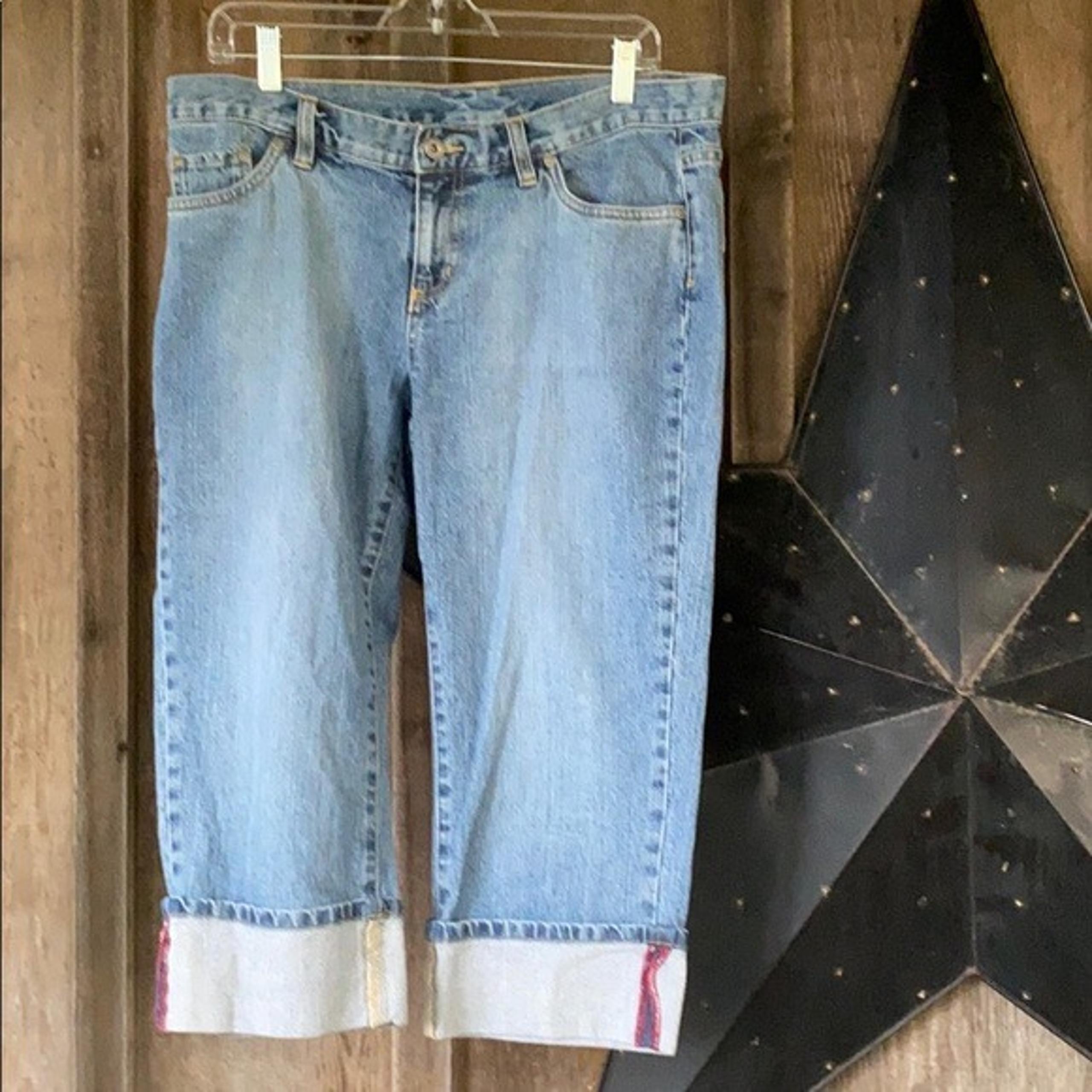 Columbia Capri's size 10