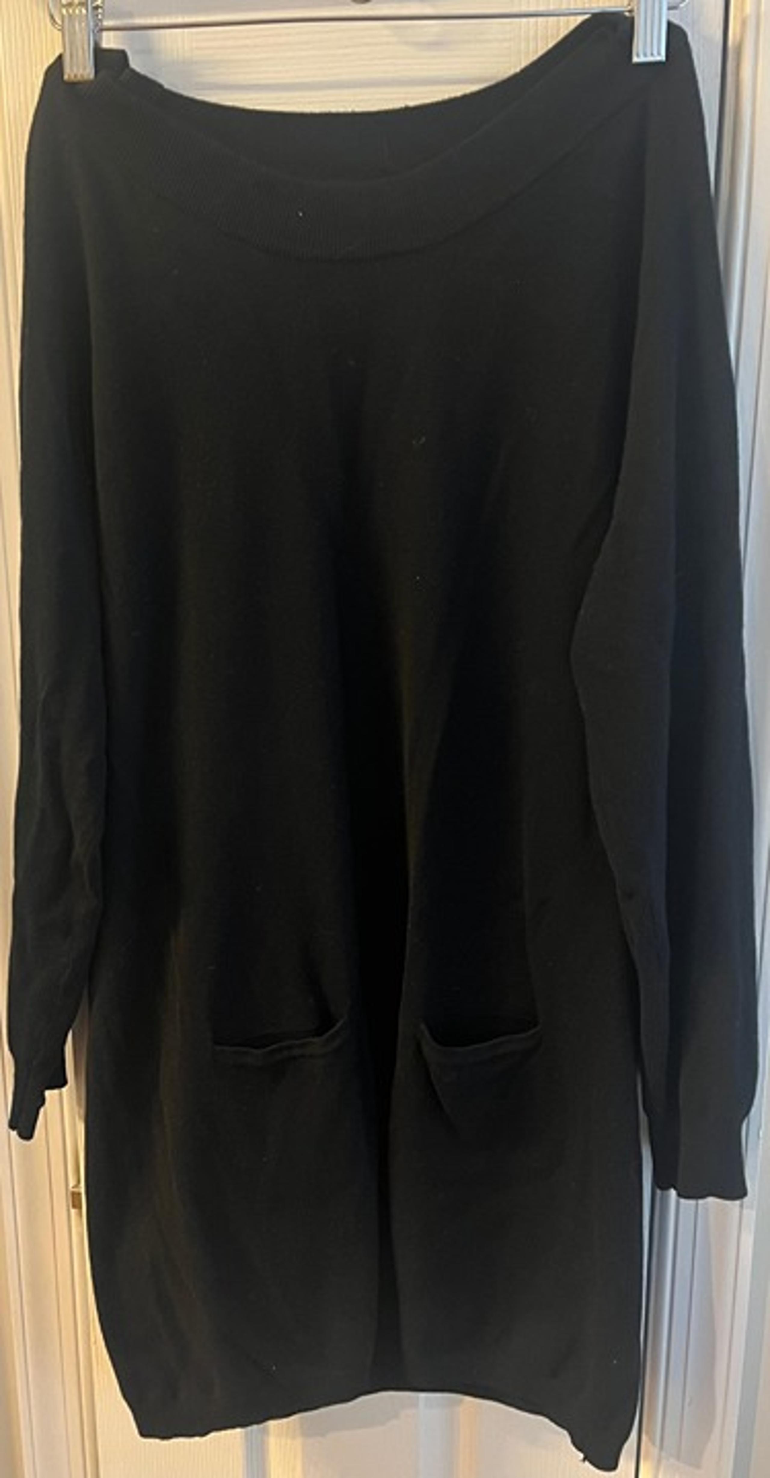 Cache Women's Black Blouse /Sweater Long Sleeves Size S