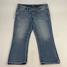Silver Jeans Suki Capri Sz 31 Built free Distressed pockets Stretch Medium wash