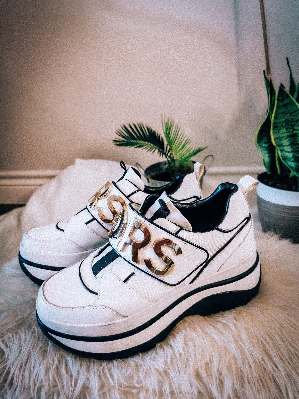 Olympia Leather Limited Edition Michael Kors, White Gold Trainer,