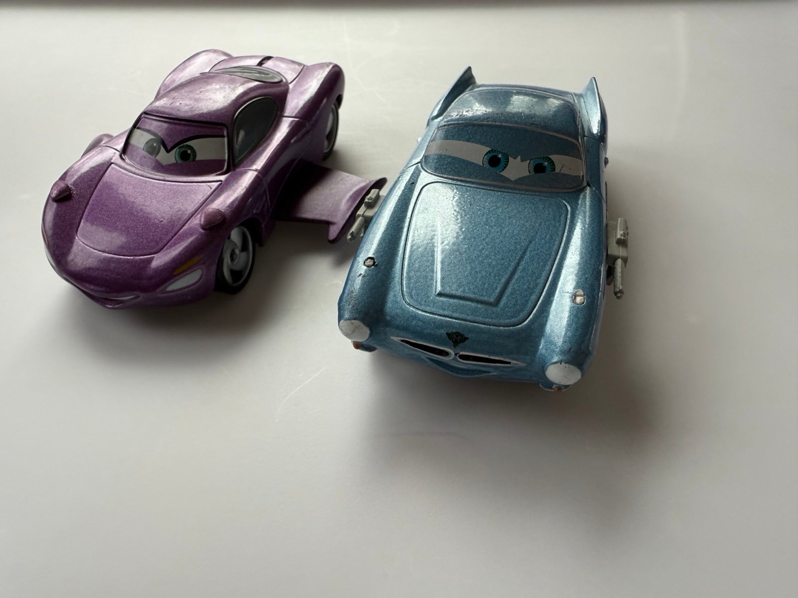 Disney Pixar Cars 2 Holly Shiftwell + Finn McMissile