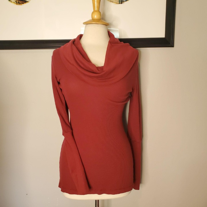 SPLENDID knit Maroon turtleneck Small S