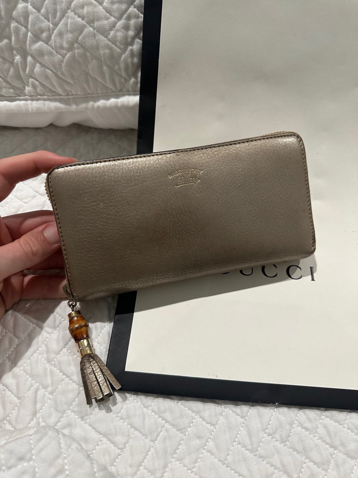 Gucci Leather Zippy Wallet