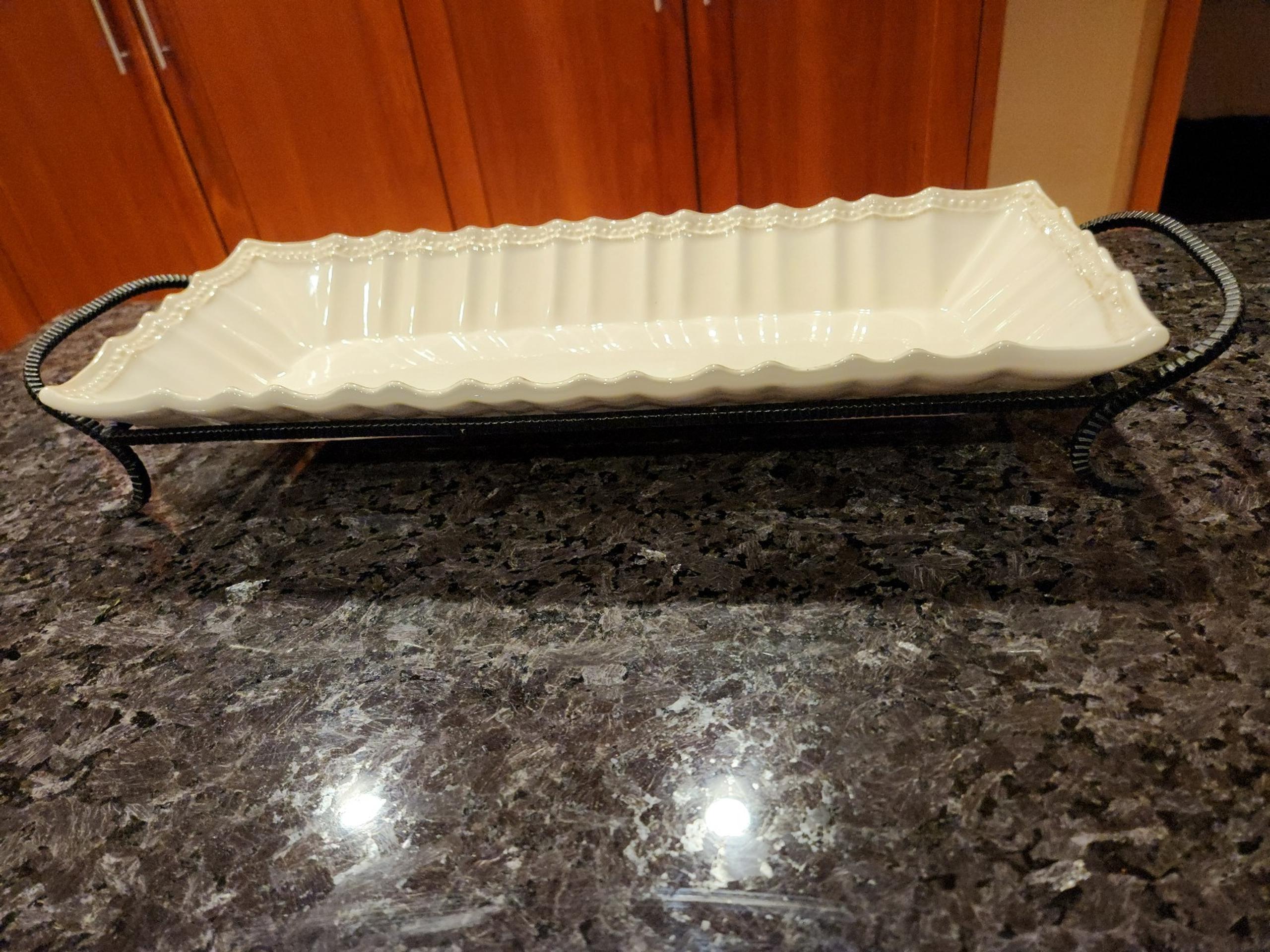 Home Interiors Rectangle Long Platter - Stand with Handles serving Rare Find.