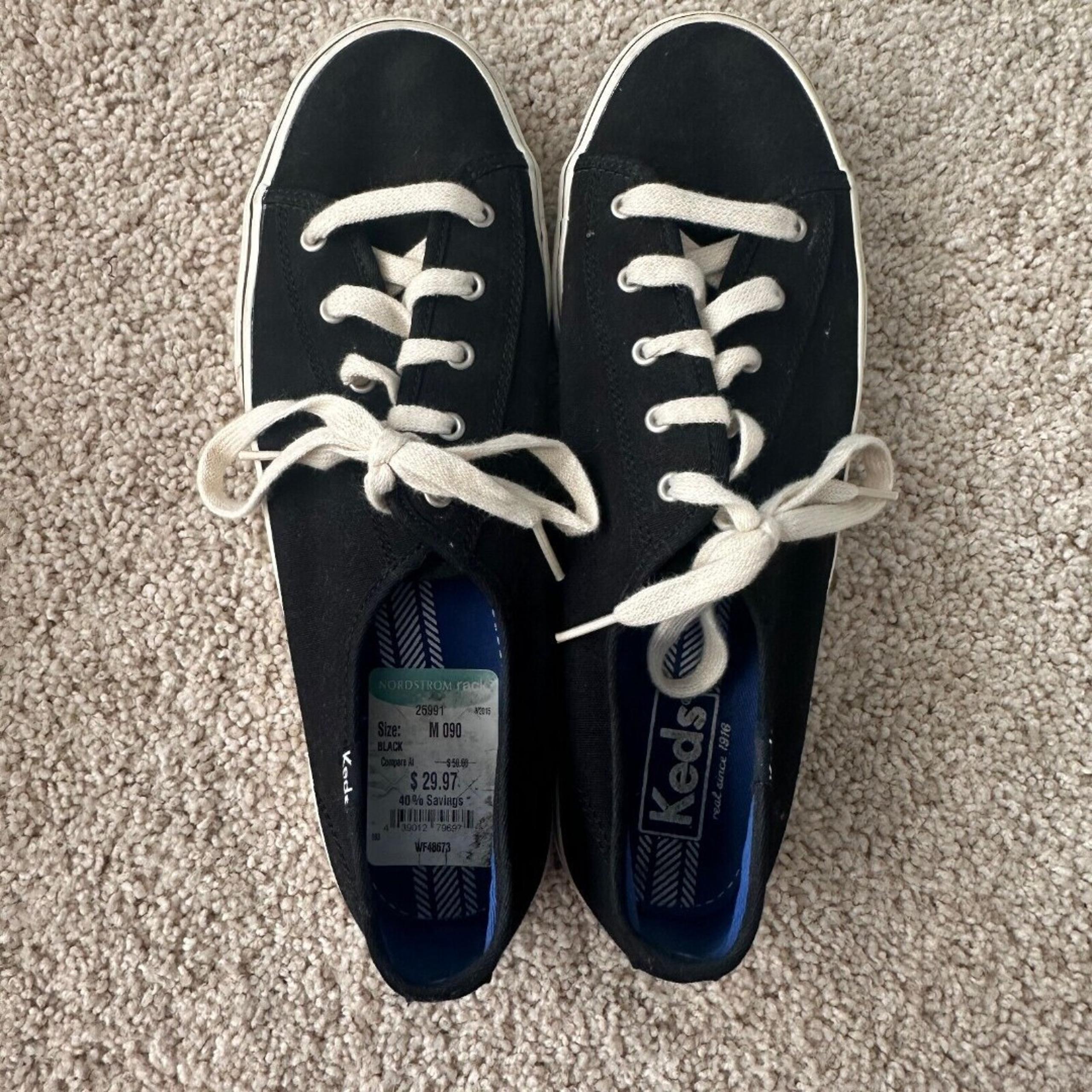 Keds Black Canvas Fashion Sneakers Womens 9 Beige laces