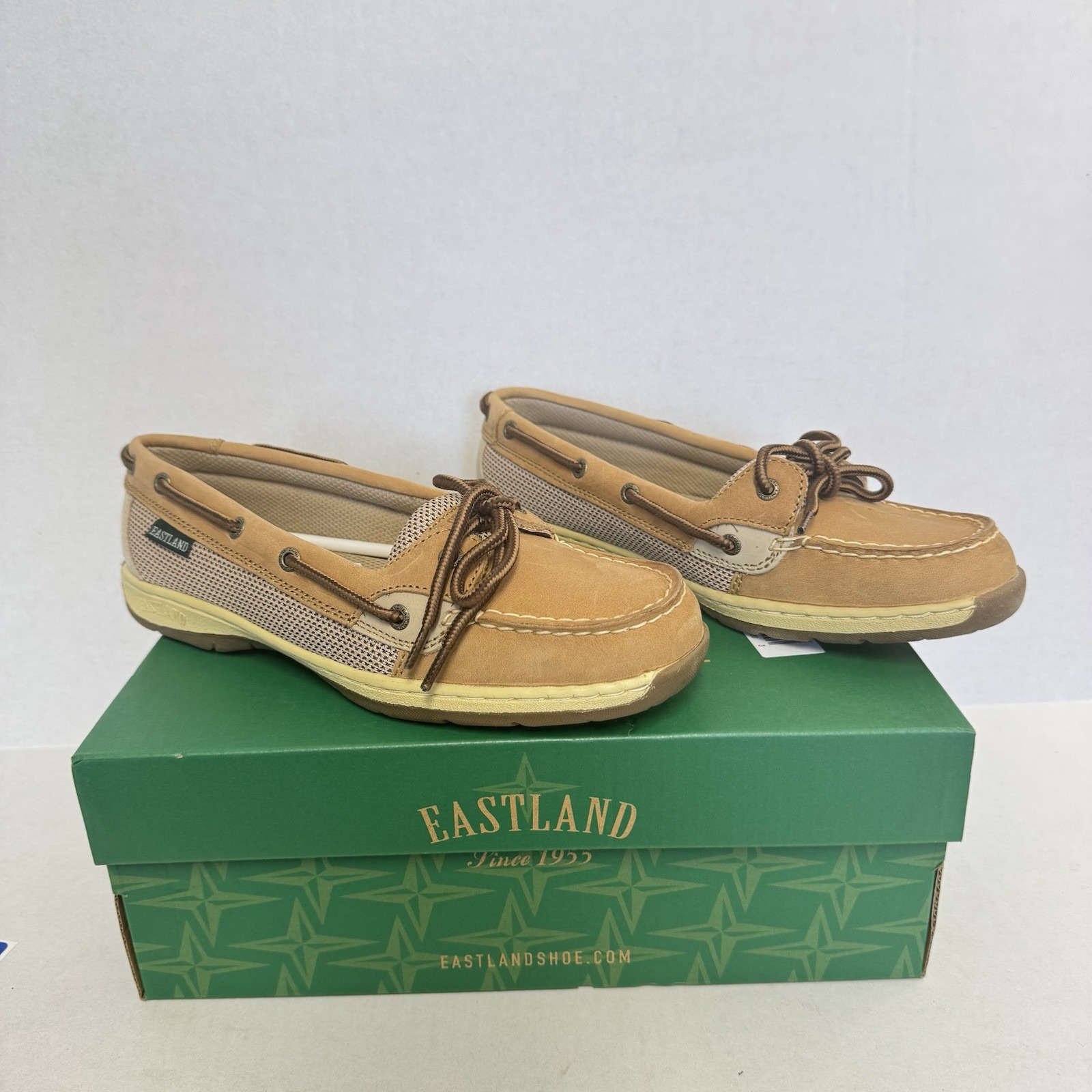 Eastland Women's 8.5 Boat Shoes Sunrise Leather Suede Loafer Flat Tan