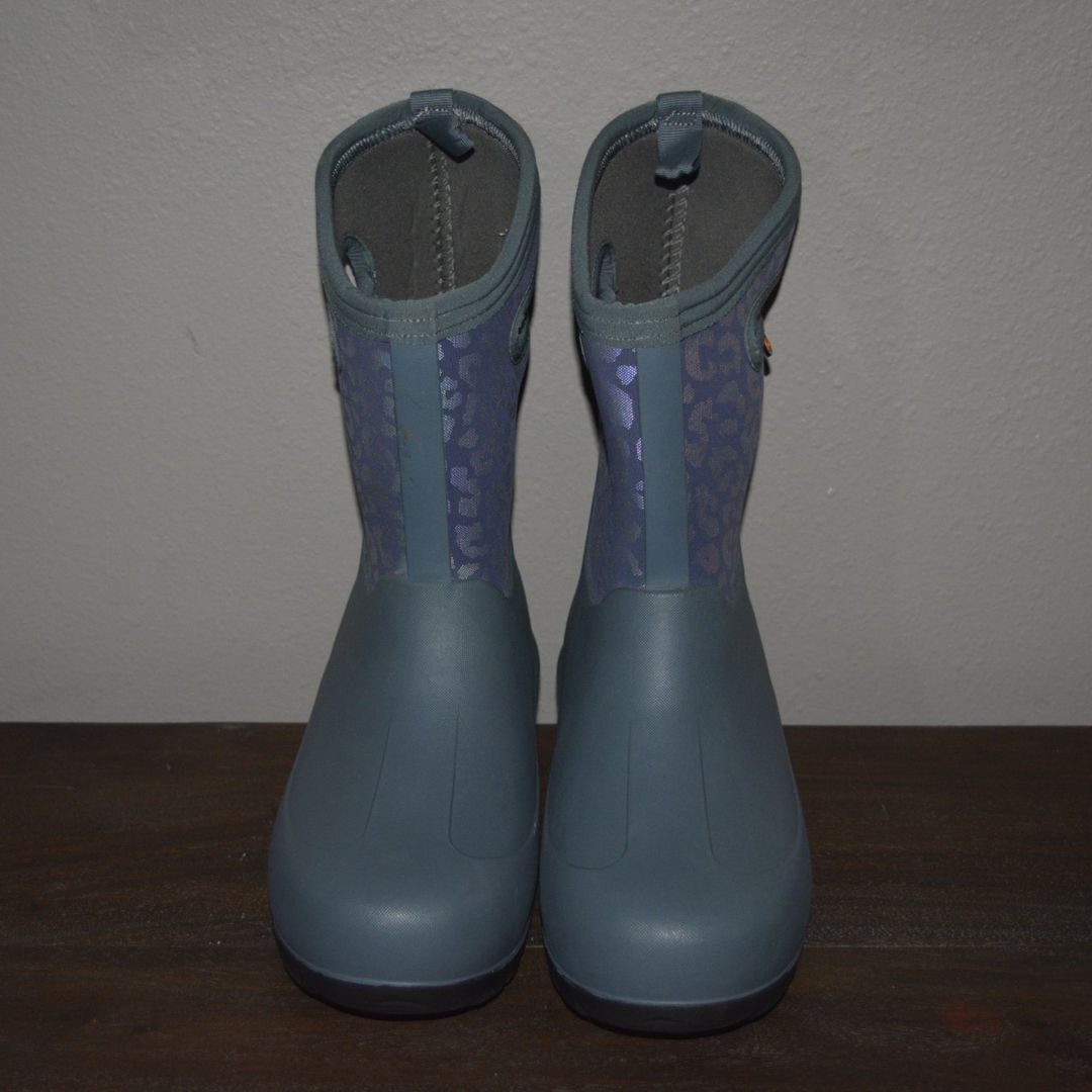 NWOB BOGS Neo-Classic Neon Unicorn Winter Boots Size Youth 5 MSRP 90