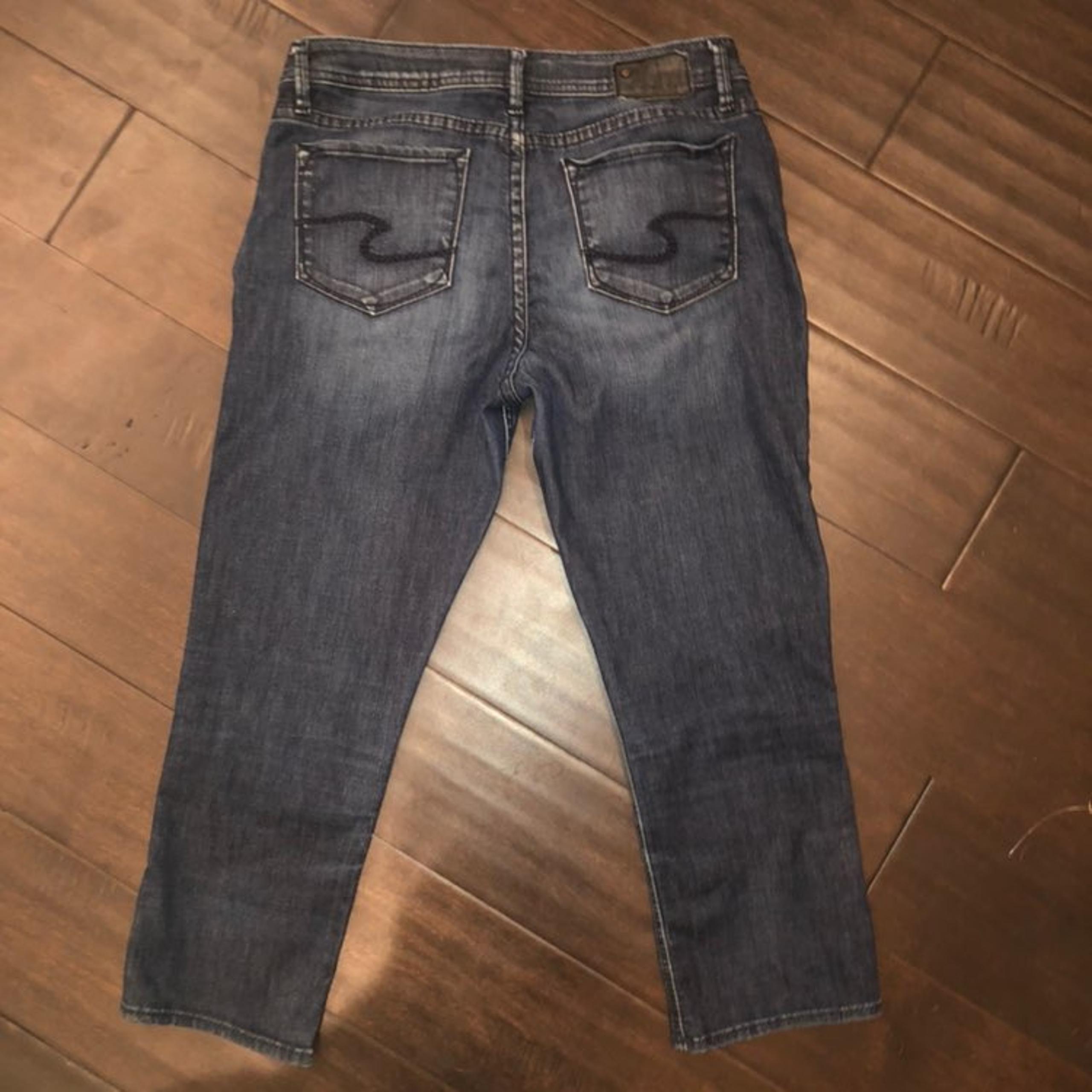 SILVER JEANS CAPRI JEANS SIZE 27