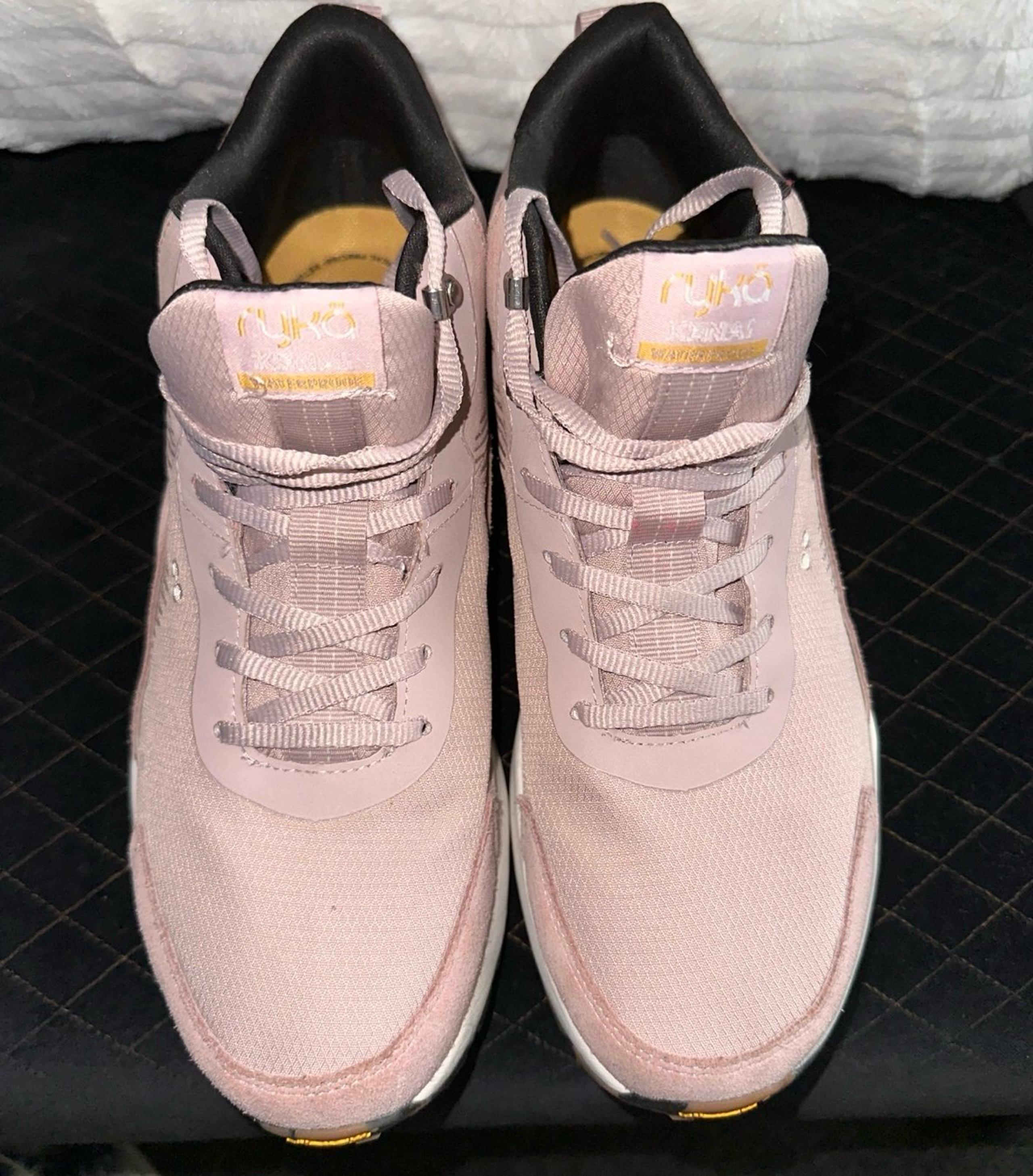 boots women