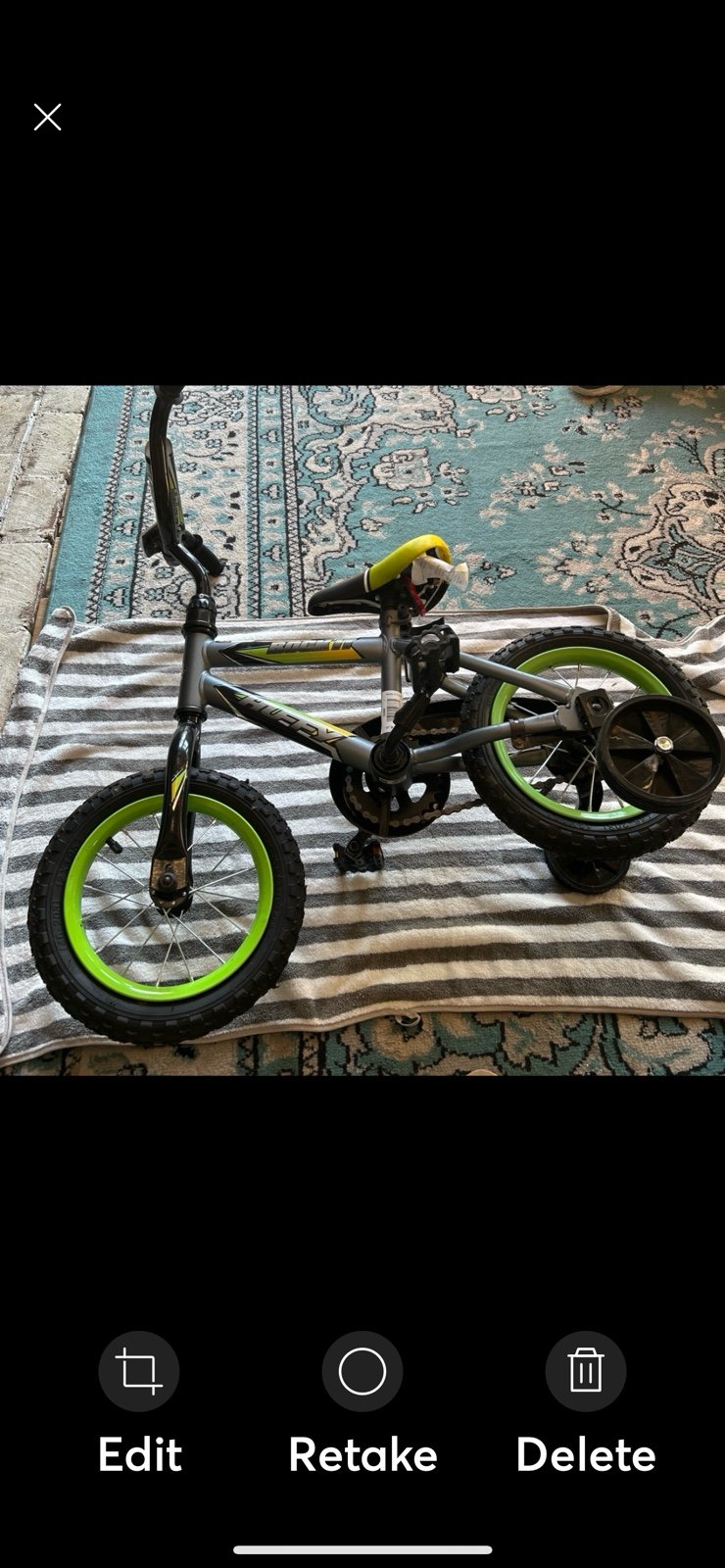 12 boys' Matte Grey and Lime Huffy bike