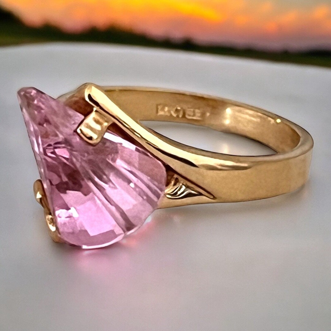 Vintage Ring Size 6 Pink Lens Cut Cubic Zirconia Modernist 14K Gold Plate 14J