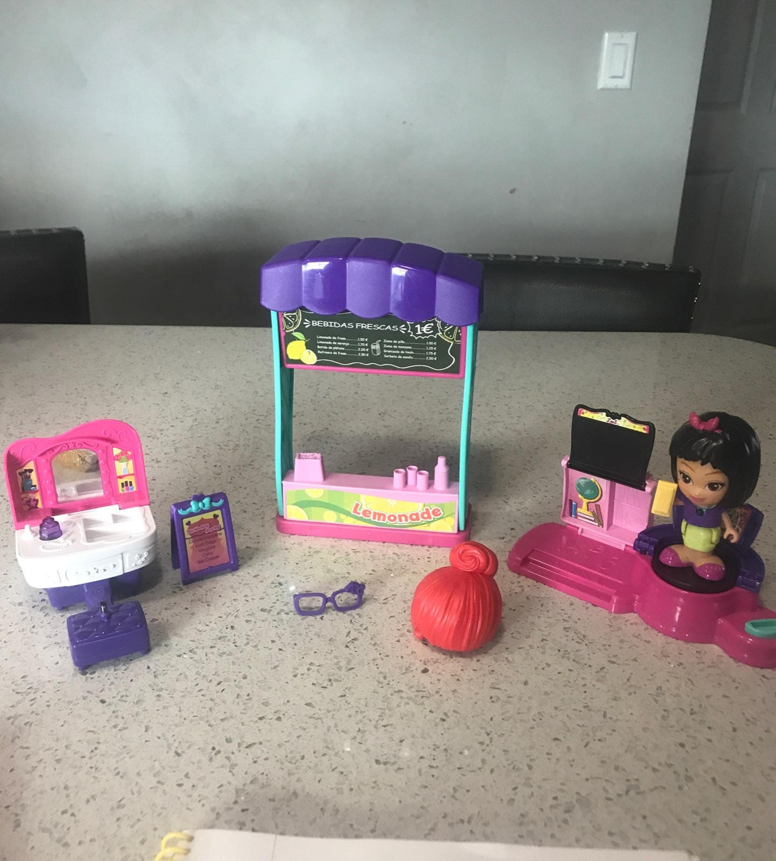 Flipsies dolls with accessories