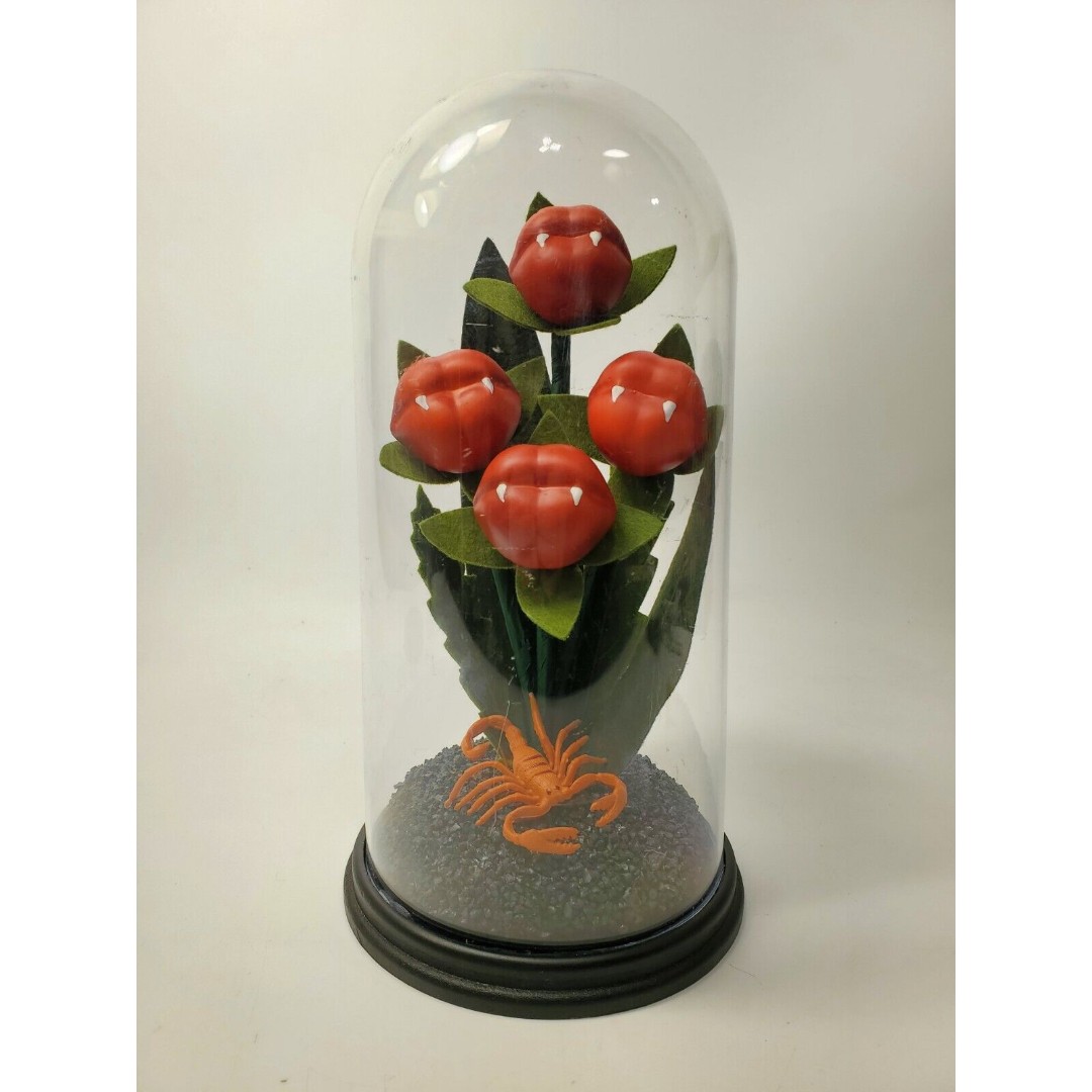 2021 Lips With Fangs Plant & Scorpion Cloche Ghoulish Garden Hyde & Eek Target
