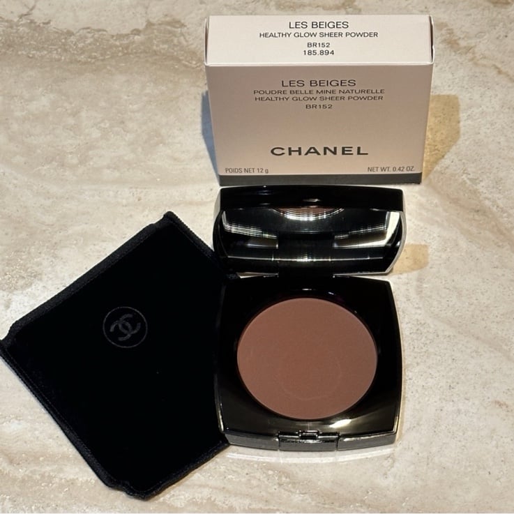 CHANEL LES BEIGES Healthy Glow Sheer Powder - BR152