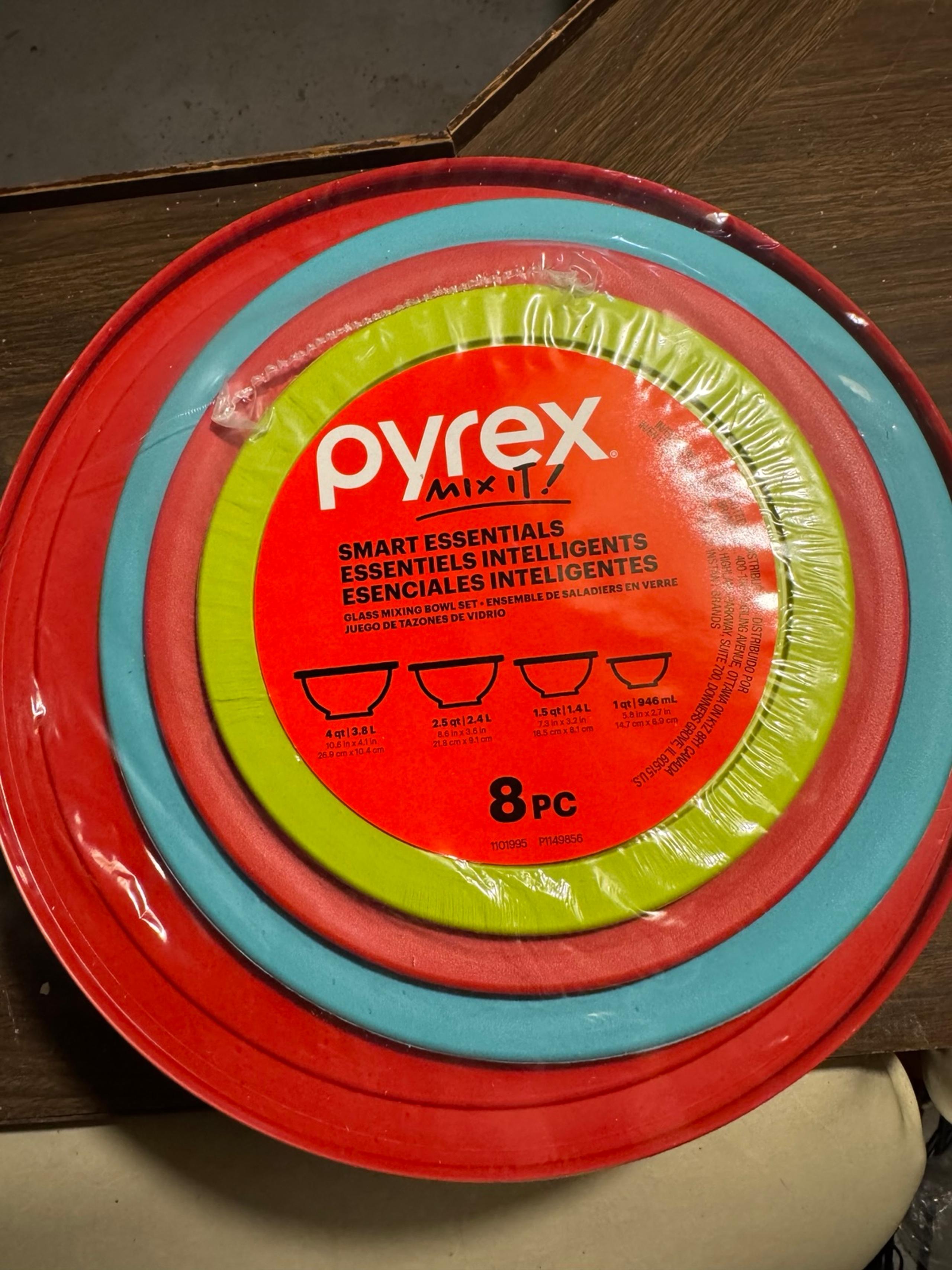 Pyrex bowls