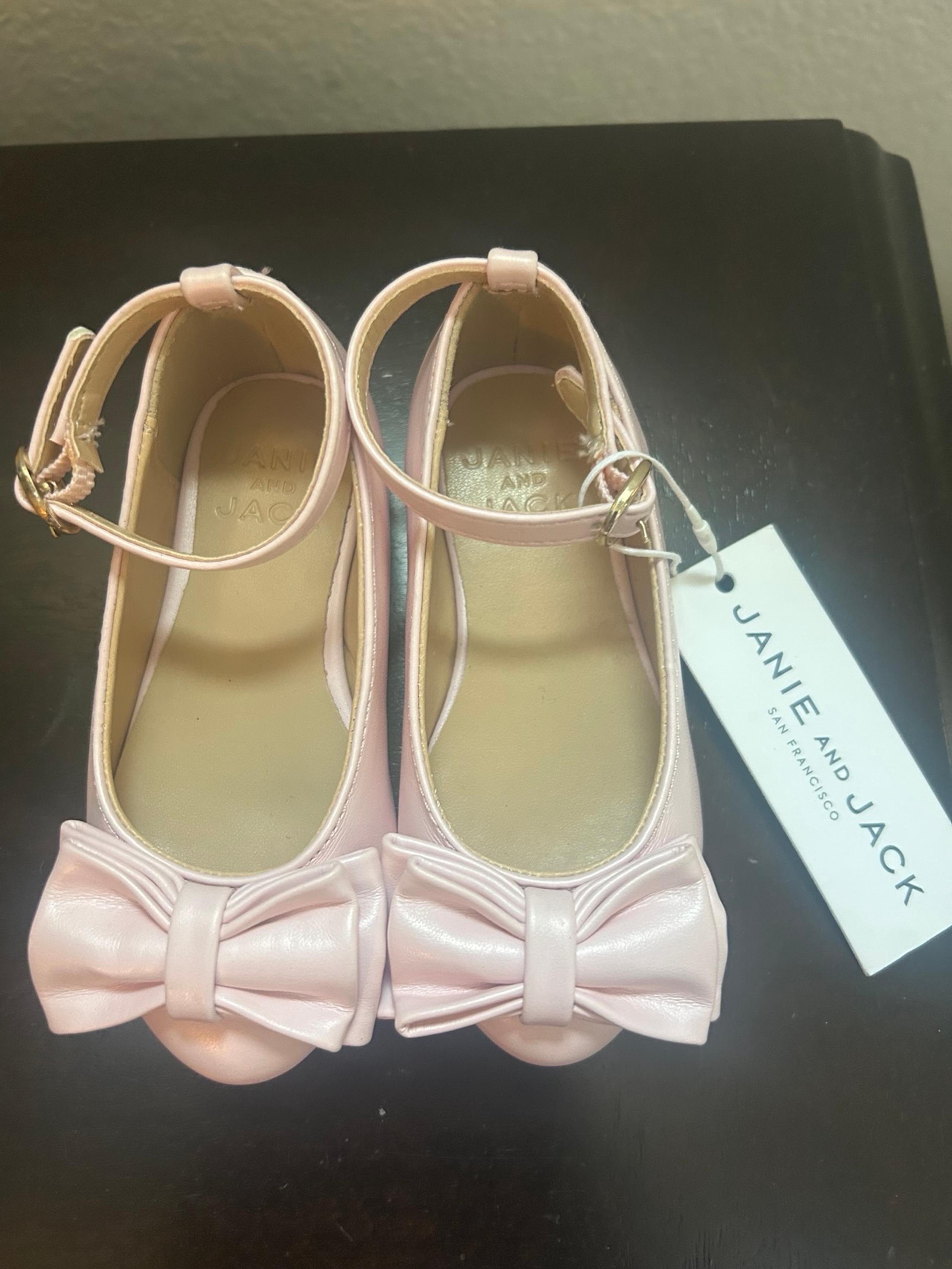 Janie and Jack size 5 toddler shoes