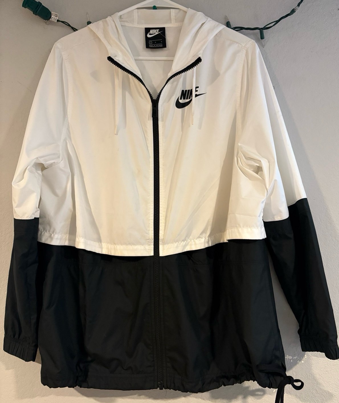 Nike windbreaker