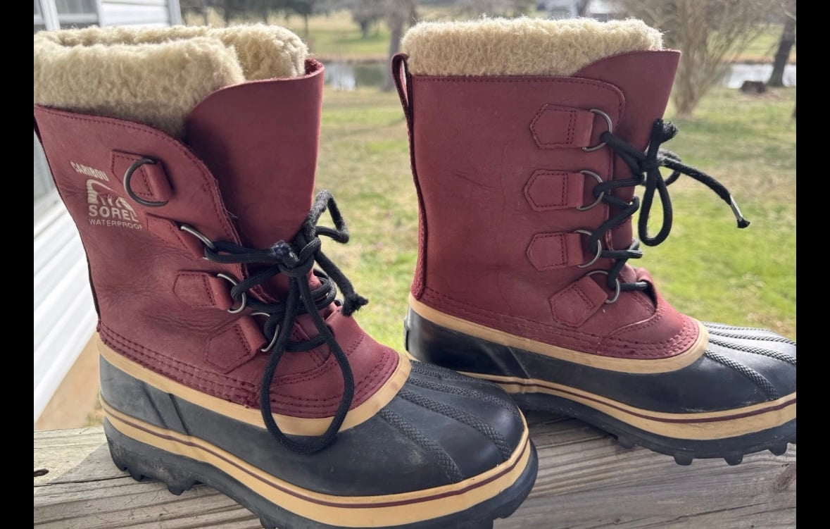 Sorel Caribou Women's Boots 1005-637 Burgundy Waterproof Lace Up Snow US Size 7