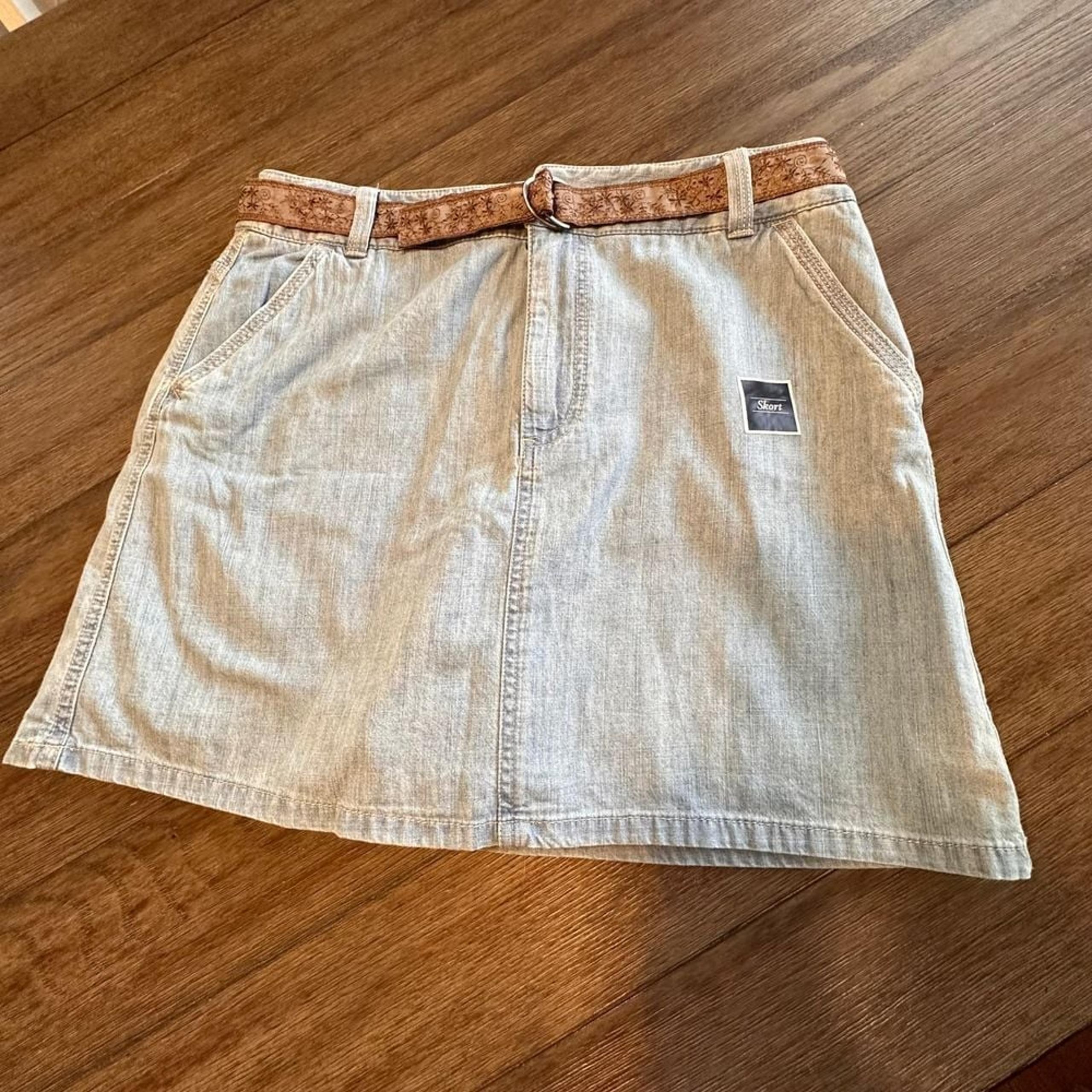 NWT Sonoma Light Wash Denim Skirt Skorts Brown Belt Casual Summer A-Line Size 12