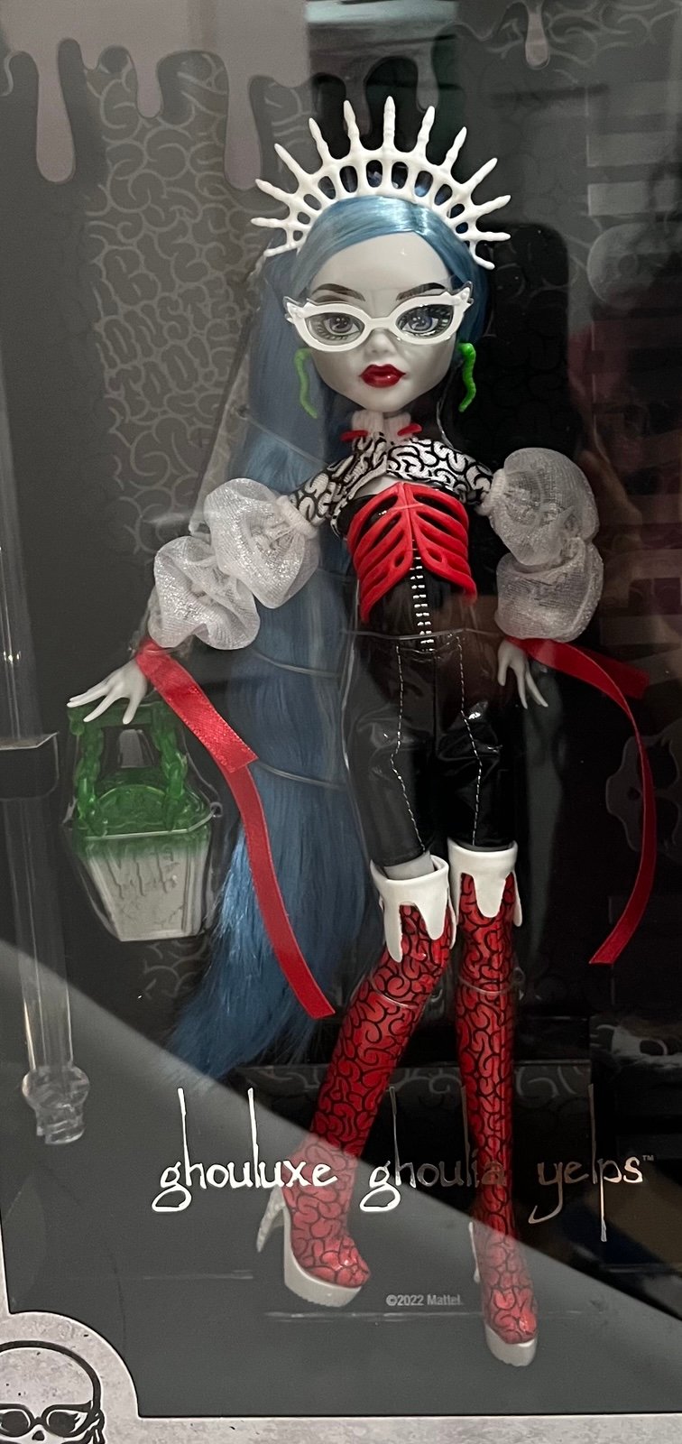 Monster High - Ghoulia Yelps